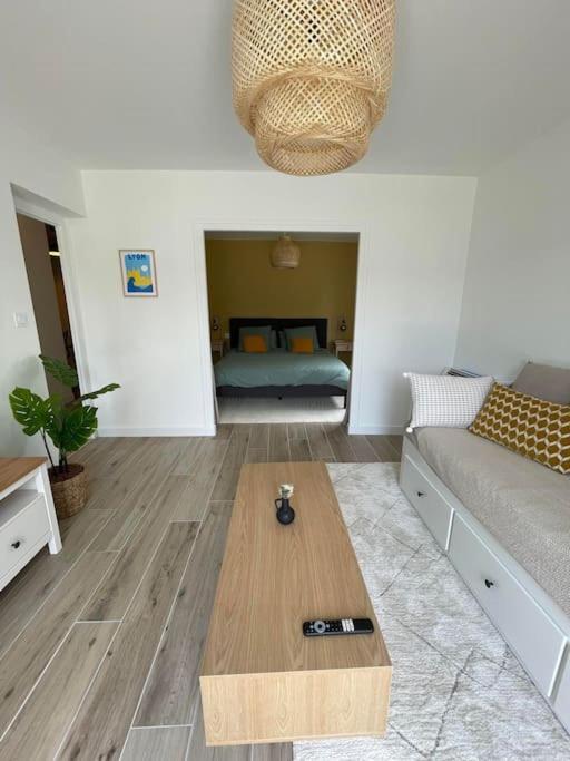 Appartement Proche Stade/Eurexpo Décines-Charpieu Exteriör bild